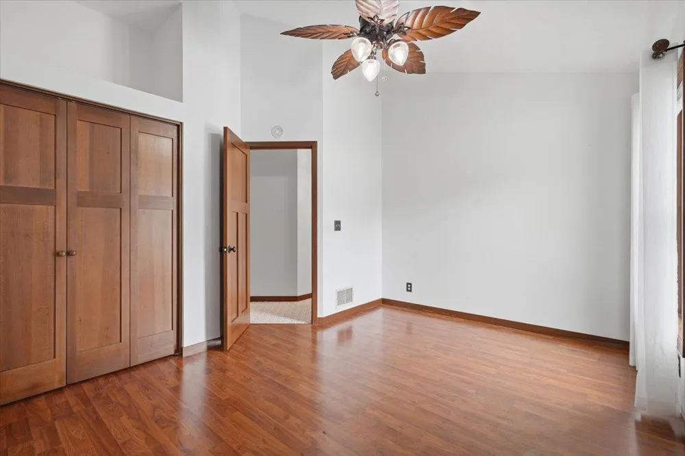 7474 Jeffery Lane S Cottage Grove, MN 55016