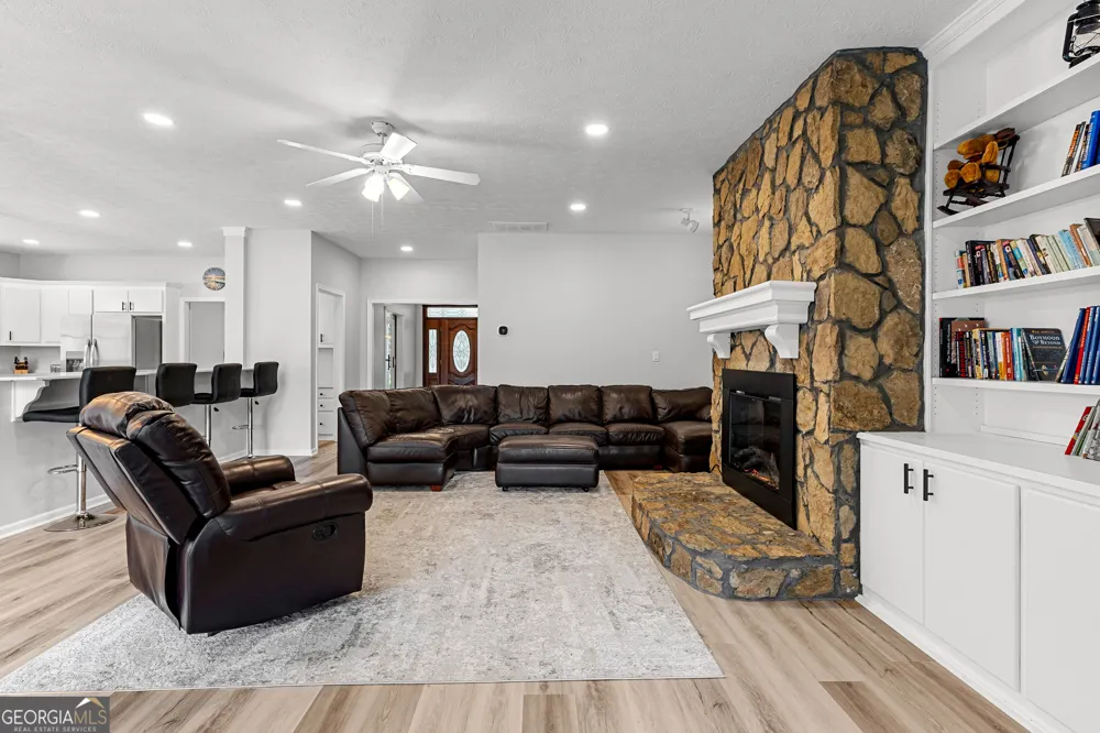 5 Hubert Russell RD Pine Mountain, GA 31822