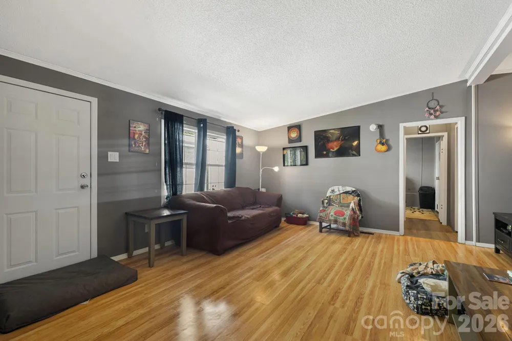 96 Fallswood Court Hendersonville, NC 28739