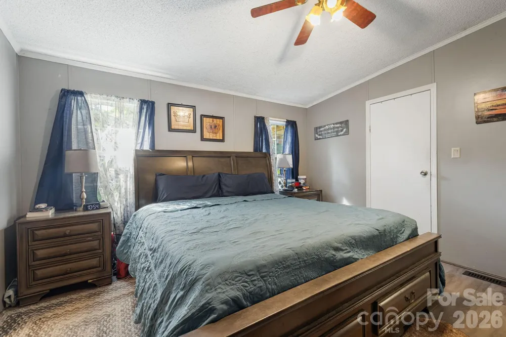 96 Fallswood Court Hendersonville, NC 28739
