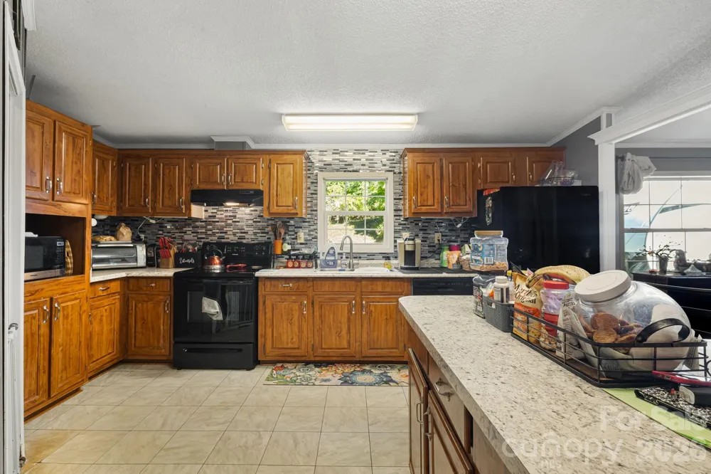 96 Fallswood Court Hendersonville, NC 28739