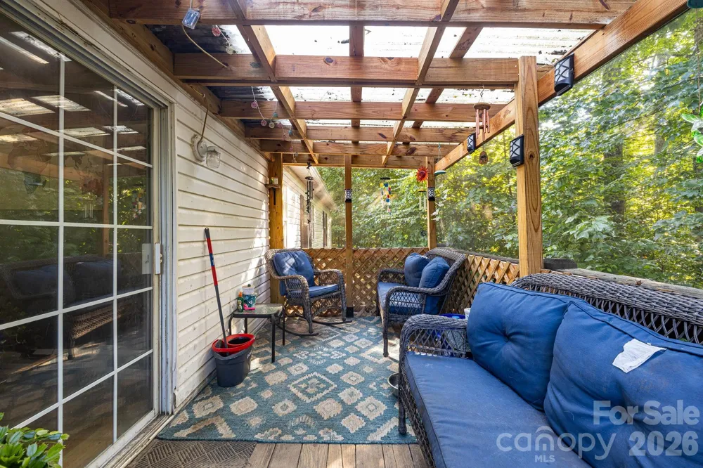 96 Fallswood Court Hendersonville, NC 28739