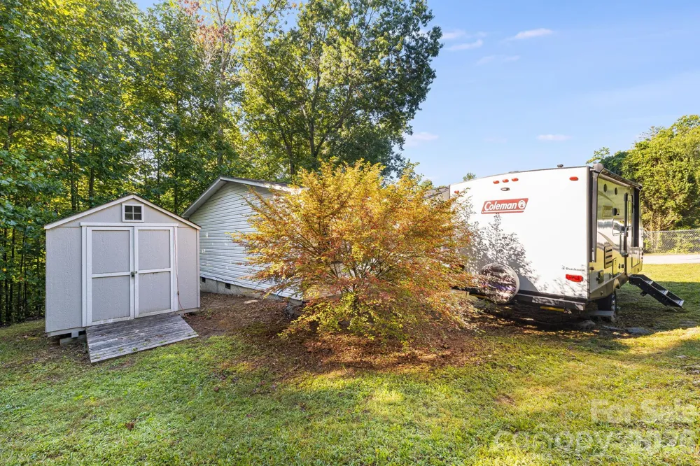 96 Fallswood Court Hendersonville, NC 28739