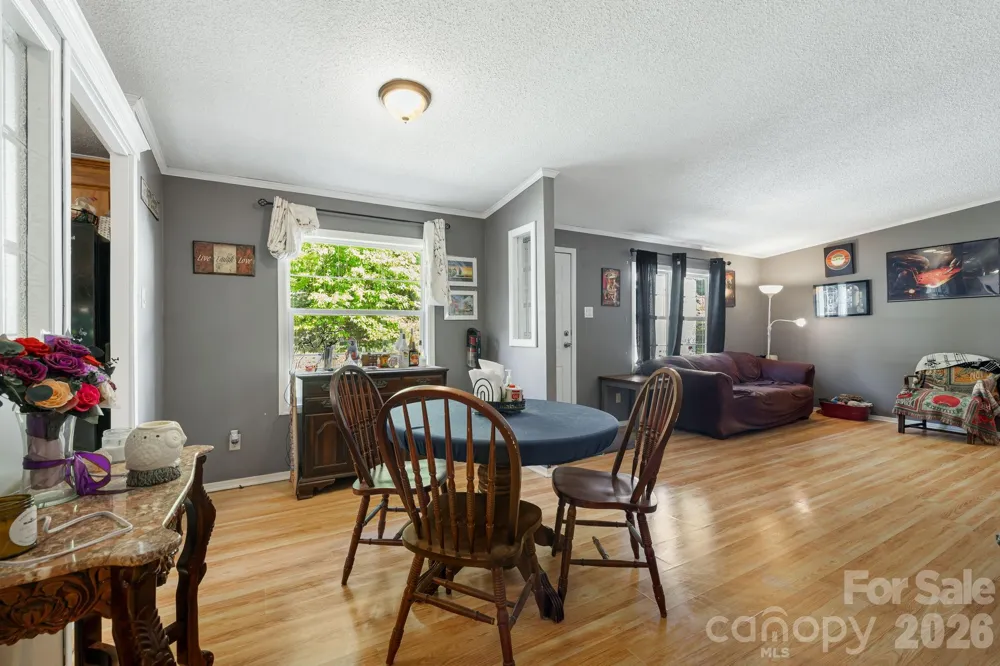 96 Fallswood Court Hendersonville, NC 28739