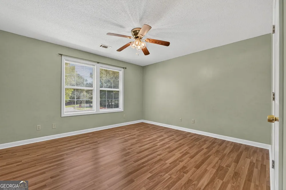35 Oak Grove LN McDonough, GA 30253