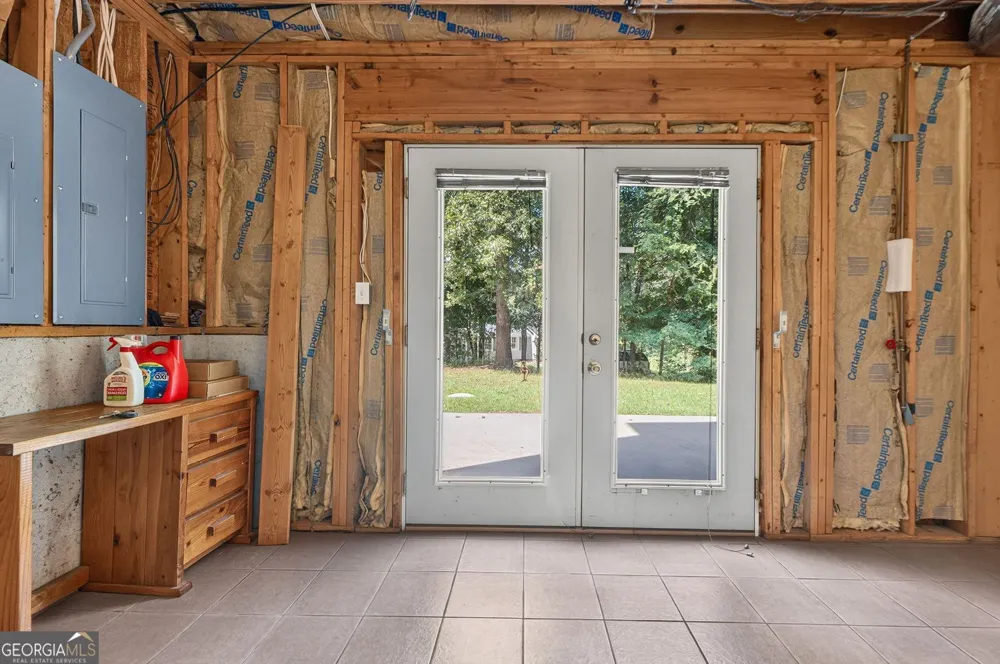 35 Oak Grove LN McDonough, GA 30253