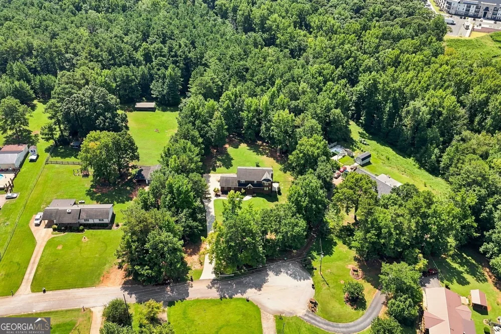 35 Oak Grove LN McDonough, GA 30253