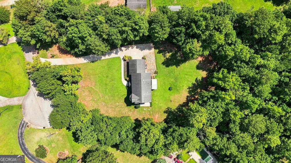 35 Oak Grove LN McDonough, GA 30253