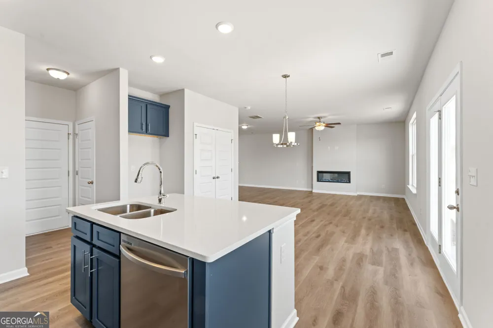 5975 Spring WAY Stonecrest, GA 30038