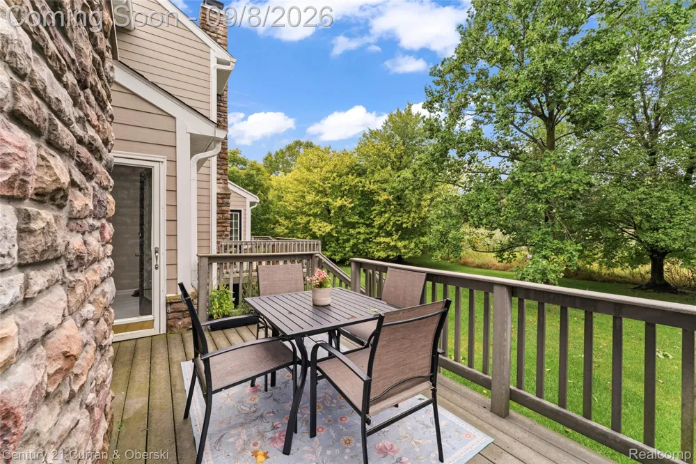 49970 Blackberry Trail Novi City, MI 48374