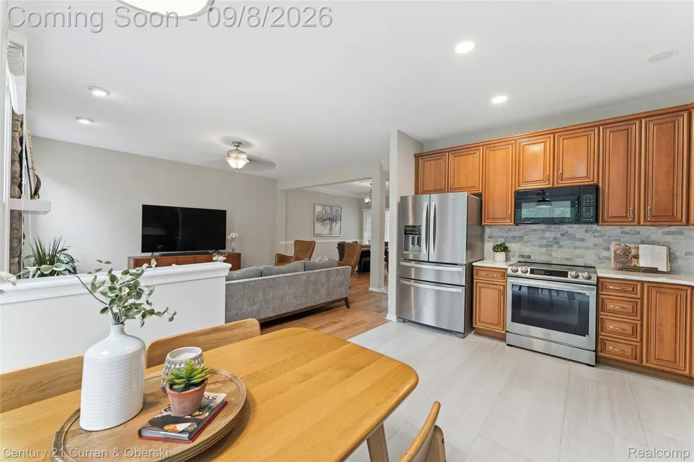 49970 Blackberry Trail Novi City, MI 48374
