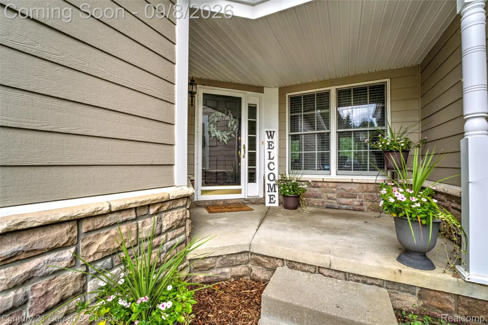 49970 Blackberry Trail Novi City, MI 48374