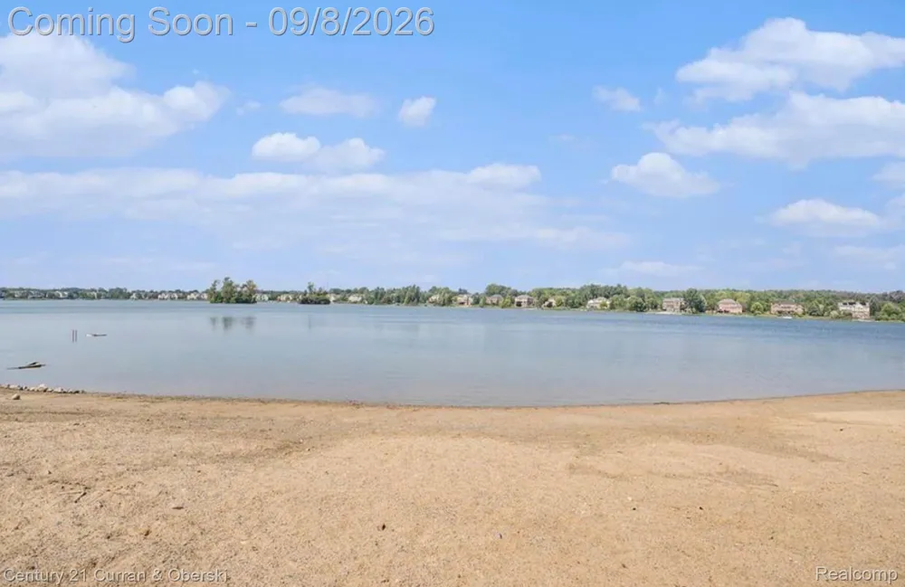 49970 Blackberry Trail Novi City, MI 48374