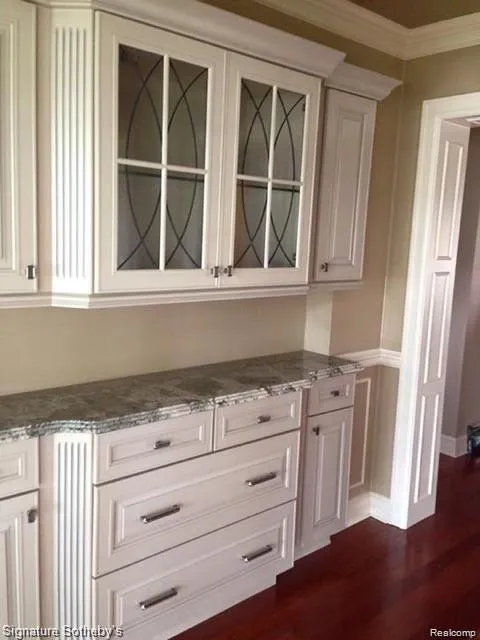 2350 W 14 MILE ROAD #2 Royal Oak City, MI 48073