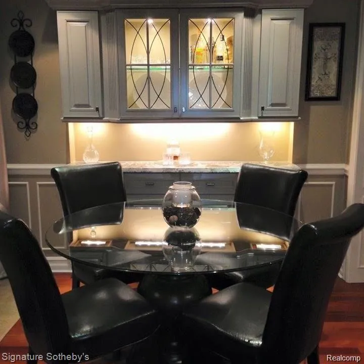 2350 W 14 MILE ROAD #2 Royal Oak City, MI 48073