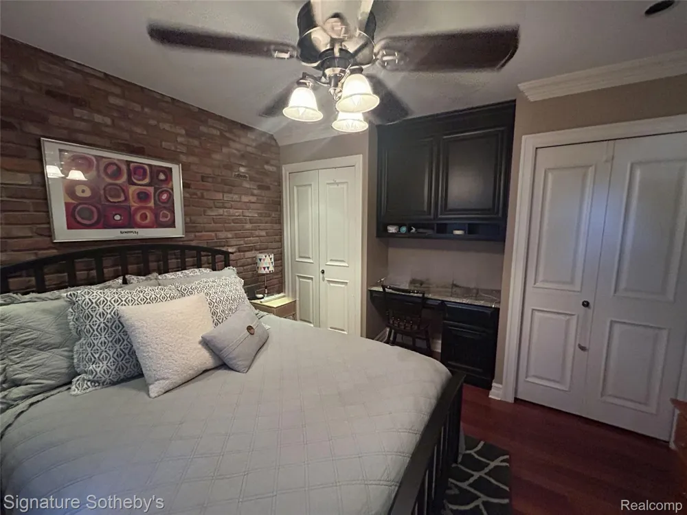 2350 W 14 MILE ROAD #2 Royal Oak City, MI 48073