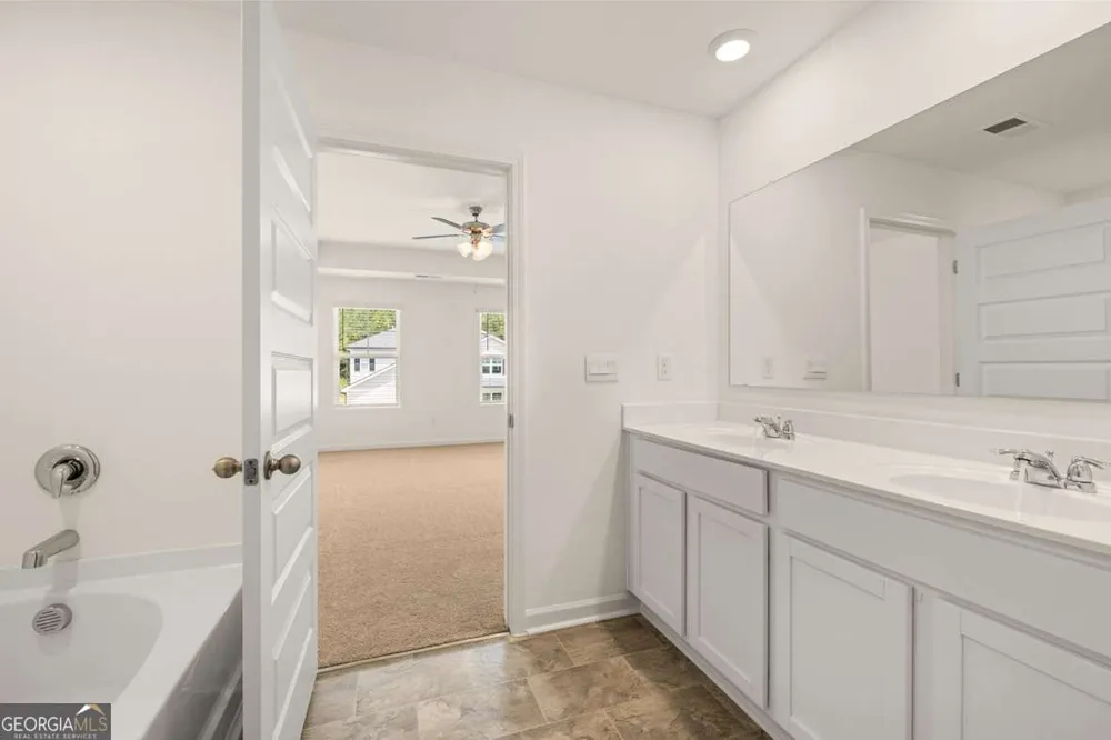 8565 Secretariat DR Lithonia, GA 30058