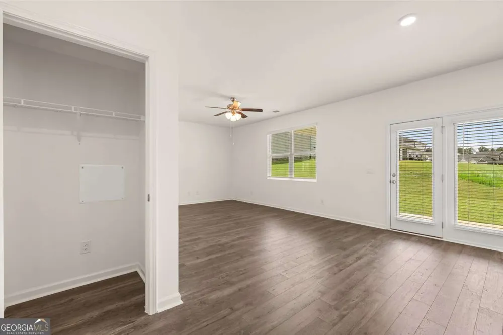 8565 Secretariat DR Lithonia, GA 30058