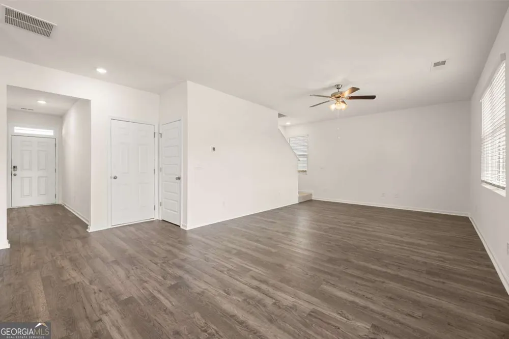 8565 Secretariat DR Lithonia, GA 30058