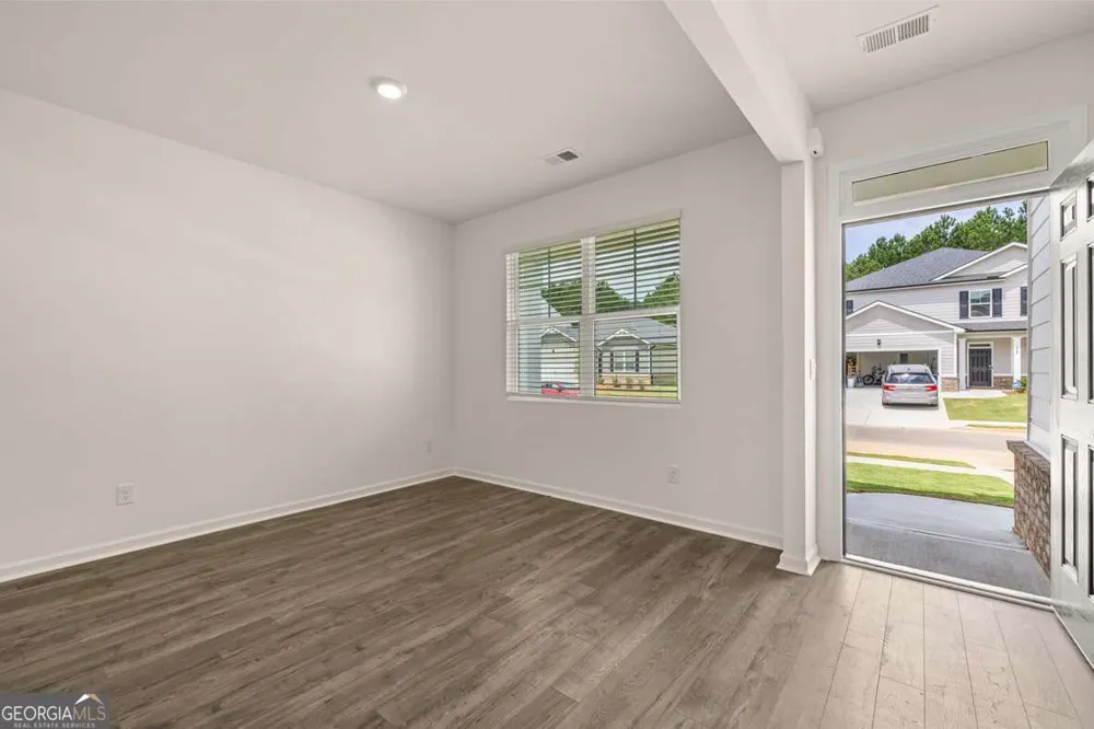 8565 Secretariat DR Lithonia, GA 30058
