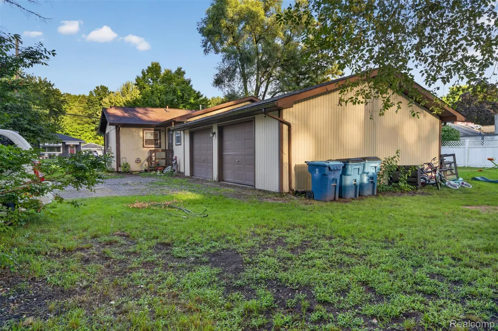 292 Alfred Street Montrose City, MI 48457
