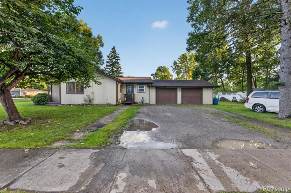 292 Alfred Street Montrose City, MI 48457