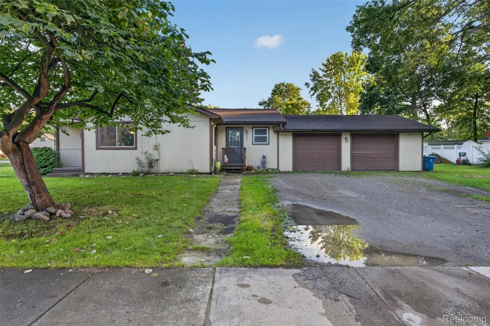 292 Alfred Street Montrose City, MI 48457