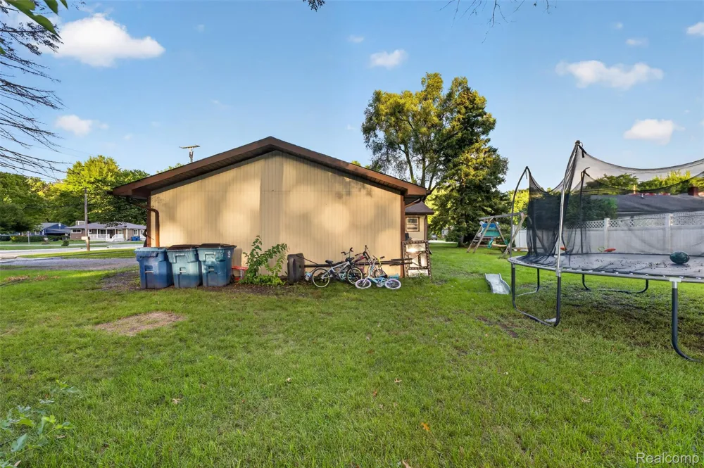 292 Alfred Street Montrose City, MI 48457