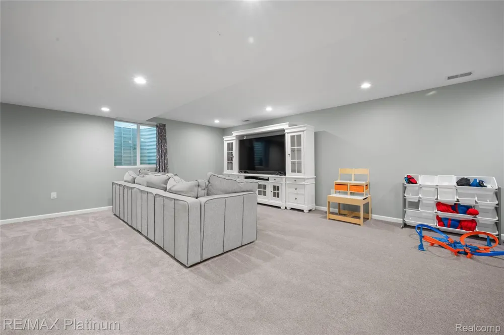 47861 Fieldstone Drive Northville Township, MI 48168
