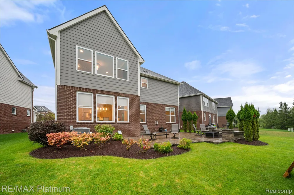 47861 Fieldstone Drive Northville Township, MI 48168