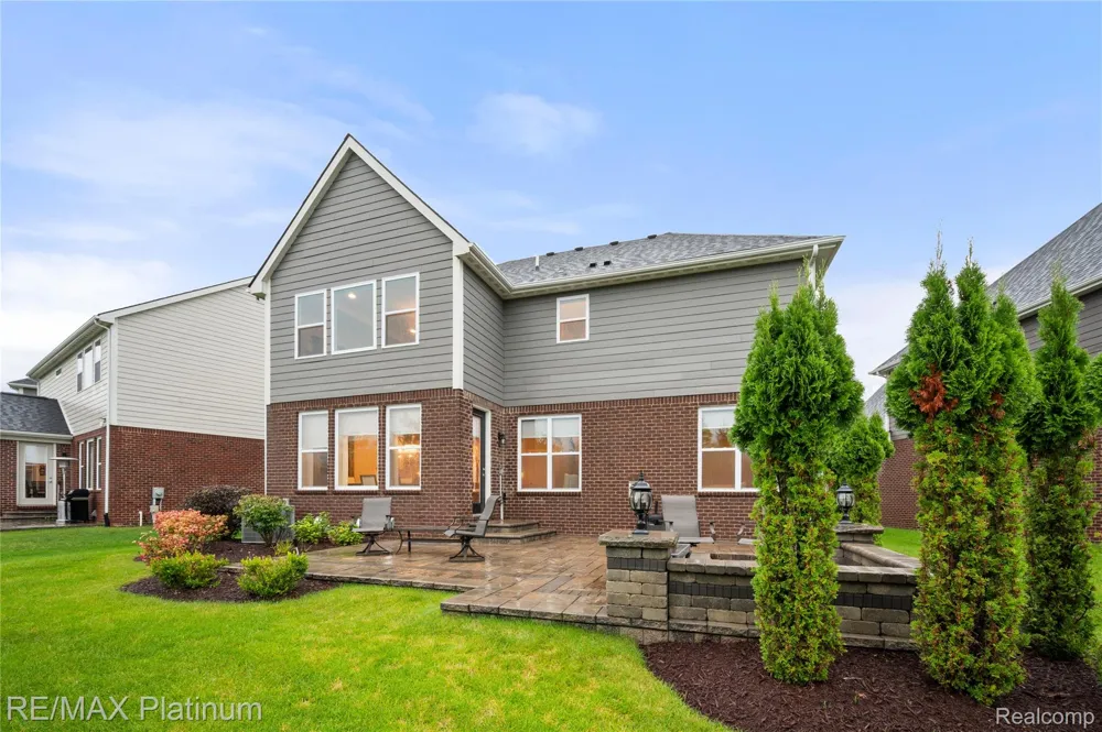 47861 Fieldstone Drive Northville Township, MI 48168