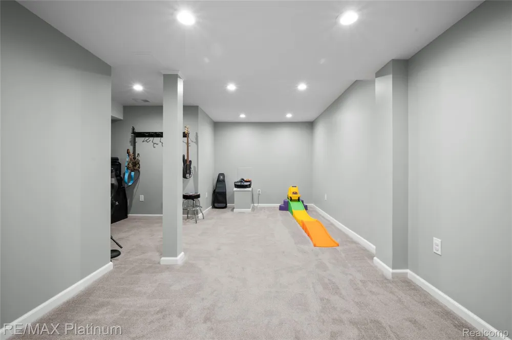 47861 Fieldstone Drive Northville Township, MI 48168