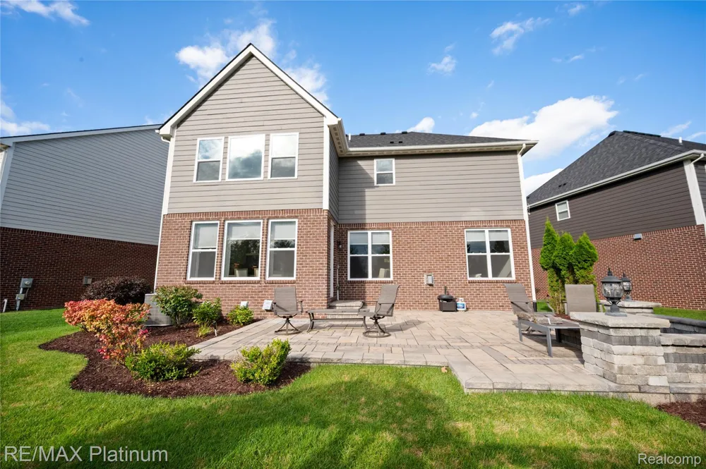 47861 Fieldstone Drive Northville Township, MI 48168