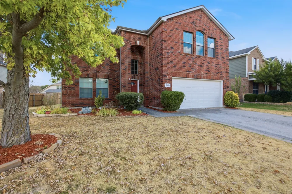 2009 Penton Linns Drive Anna, TX 75409