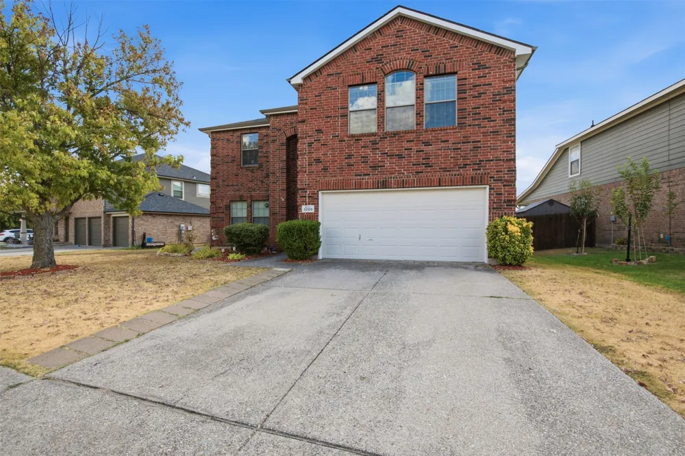 2009 Penton Linns Drive Anna, TX 75409