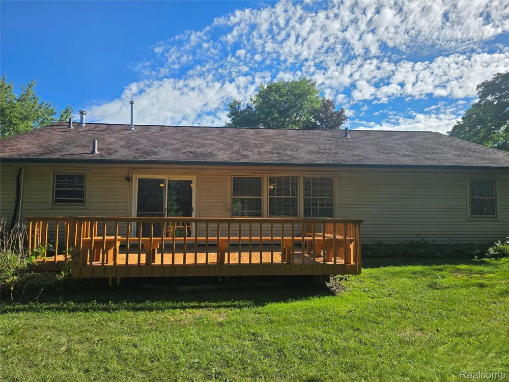 2951 Hill Drive Troy City, MI 48085