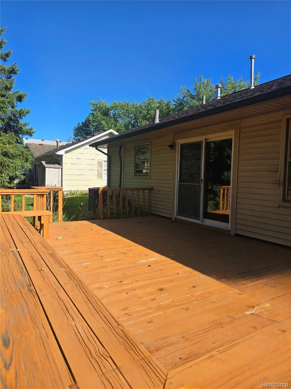 2951 Hill Drive Troy City, MI 48085