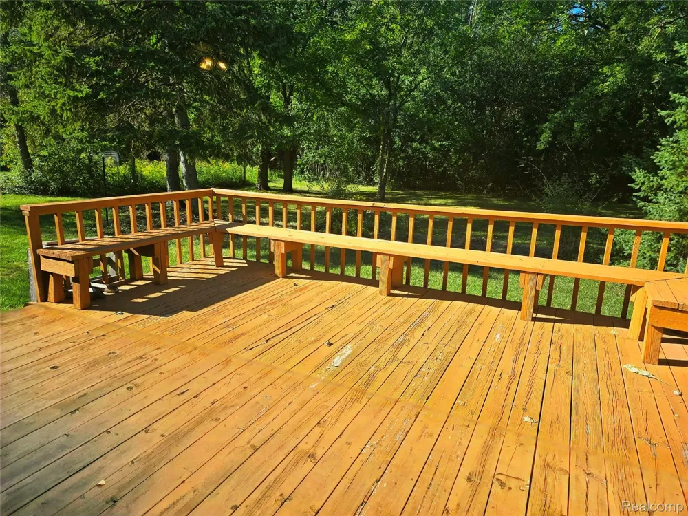 2951 Hill Drive Troy City, MI 48085