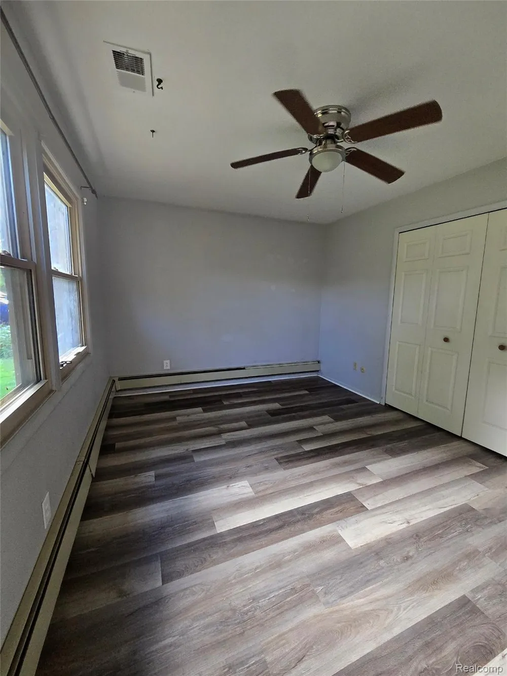 2951 Hill Drive Troy City, MI 48085