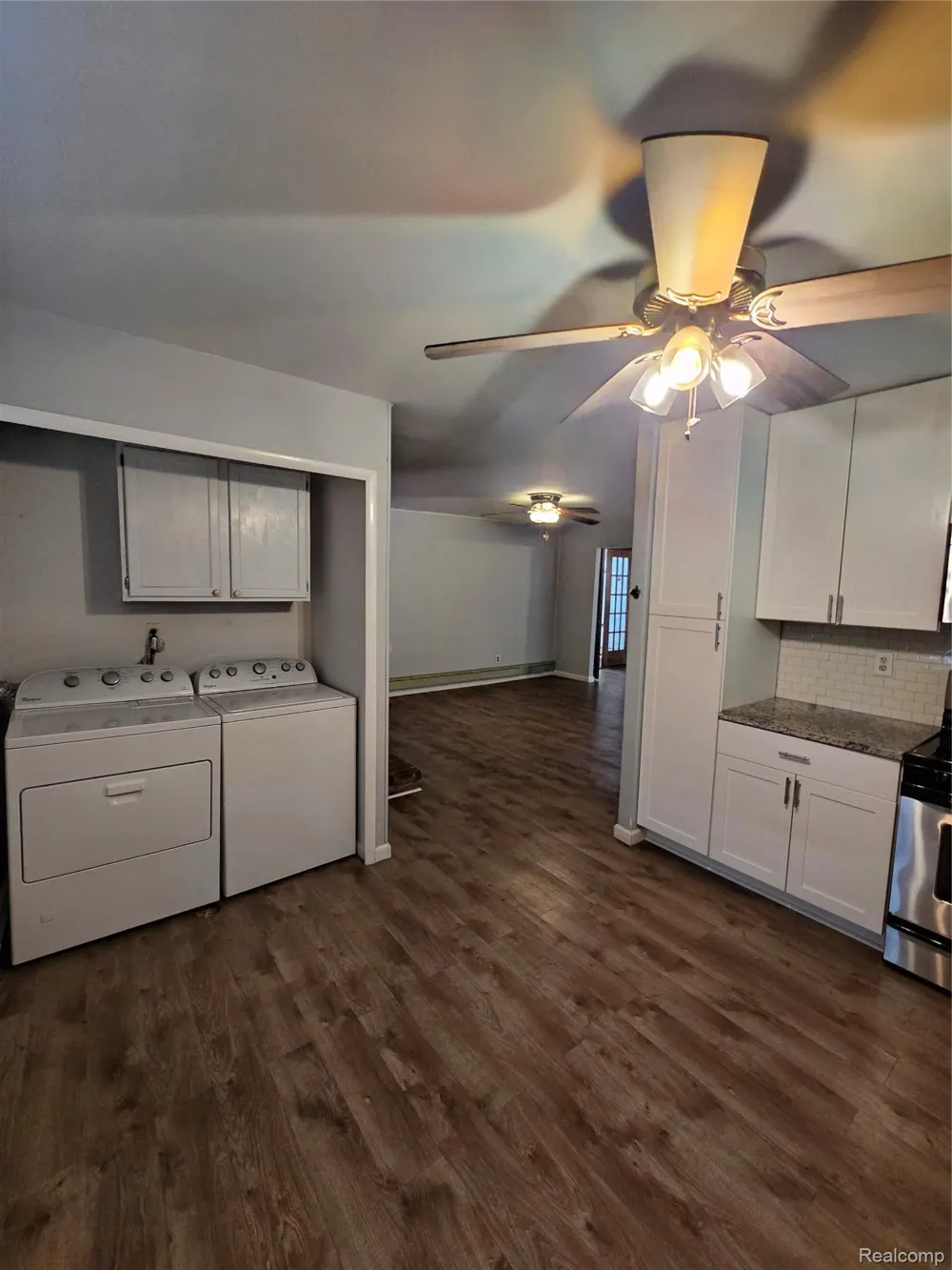 2951 Hill Drive Troy City, MI 48085