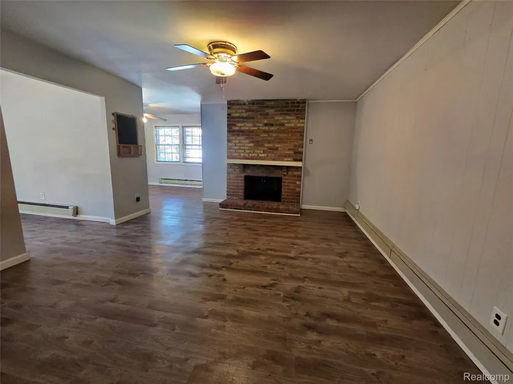 2951 Hill Drive Troy City, MI 48085
