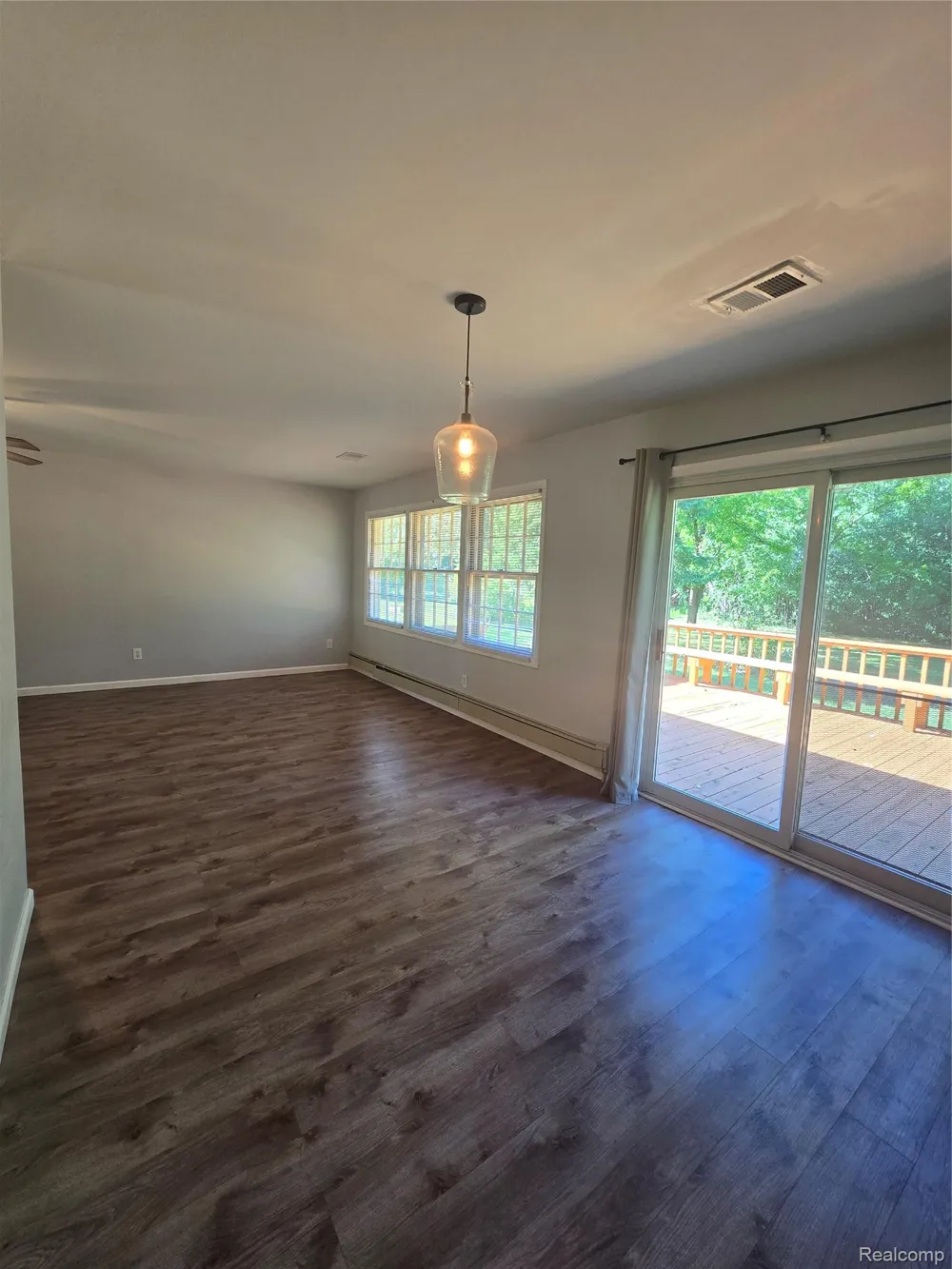 2951 Hill Drive Troy City, MI 48085