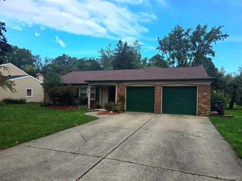 2951 Hill Drive