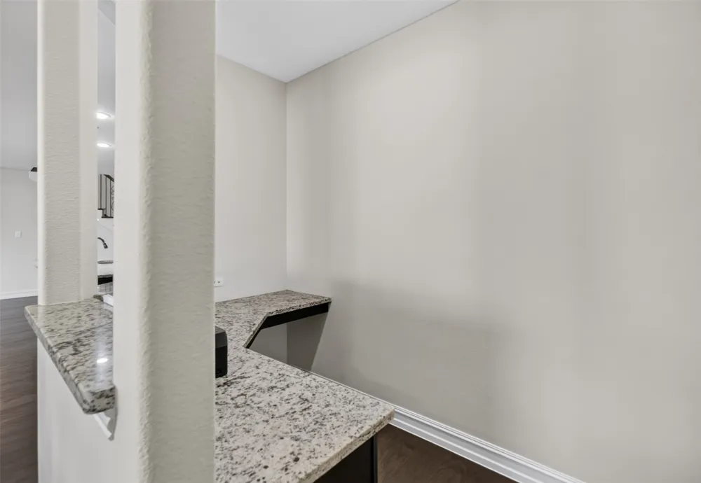 8125 Charford Drive Fort Worth, TX 76131