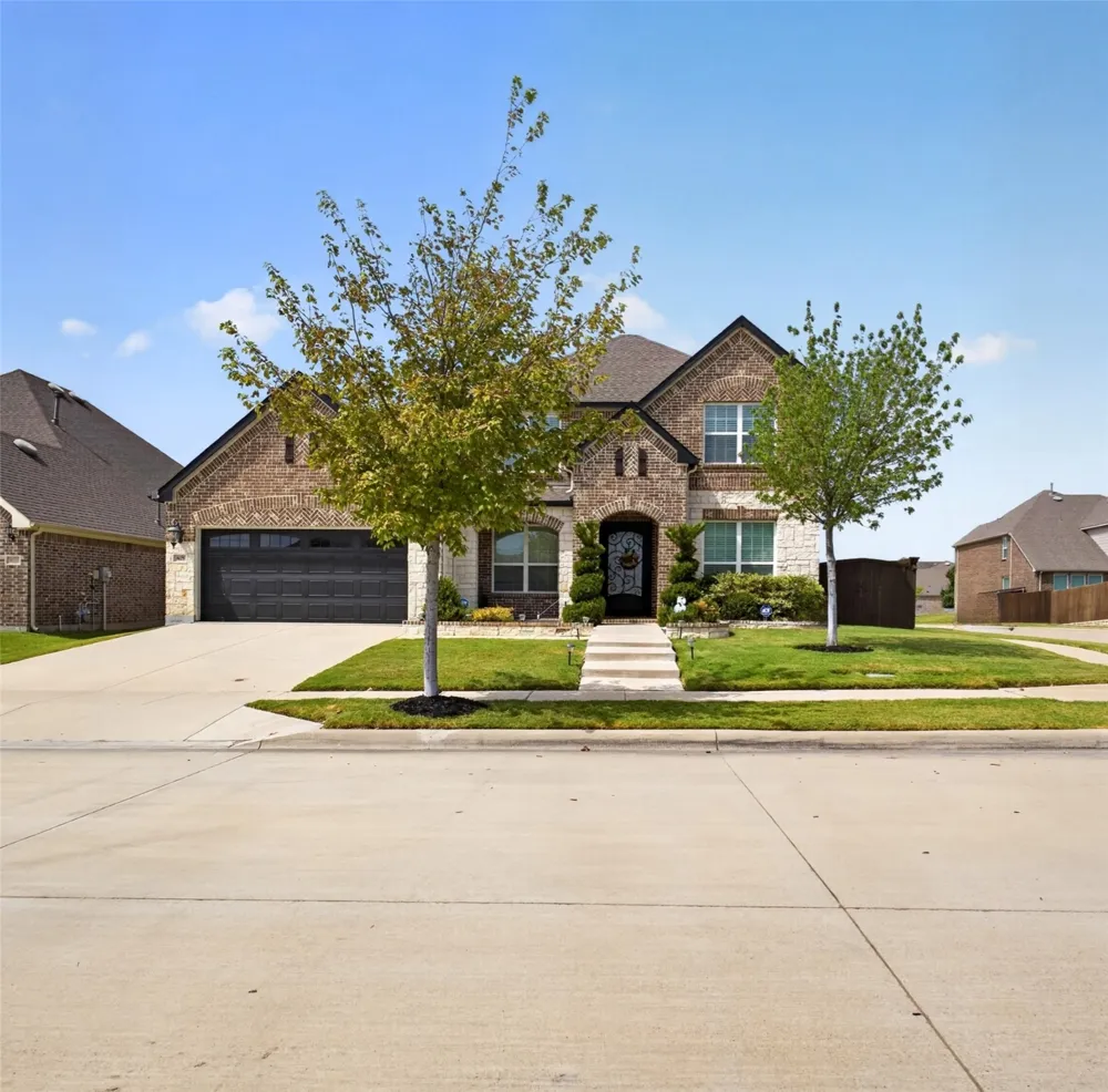 8125 Charford Drive Fort Worth, TX 76131
