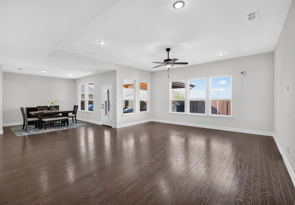 8125 Charford Drive Fort Worth, TX 76131