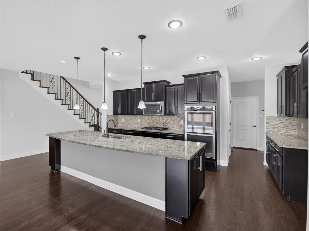 8125 Charford Drive Fort Worth, TX 76131