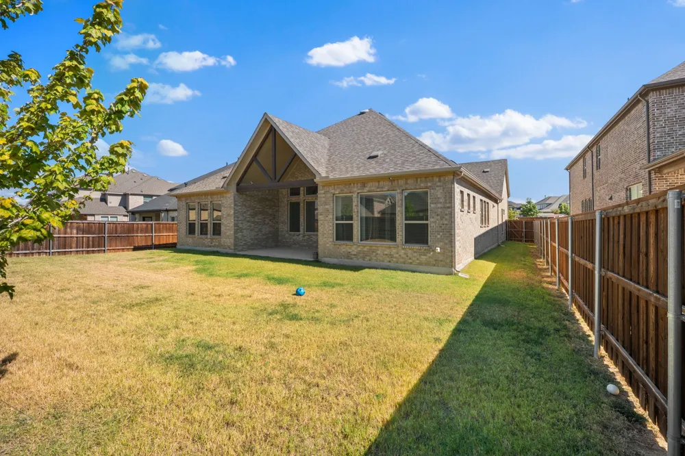 1433 Devotion Row Wylie, TX 75098