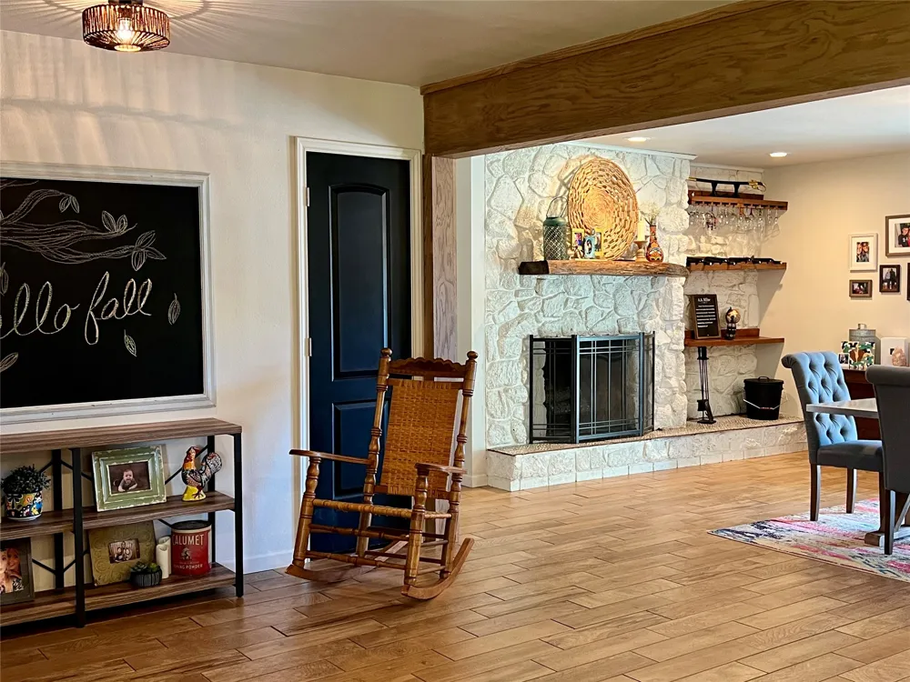 1811 W Overhill Drive Stephenville, TX 76401