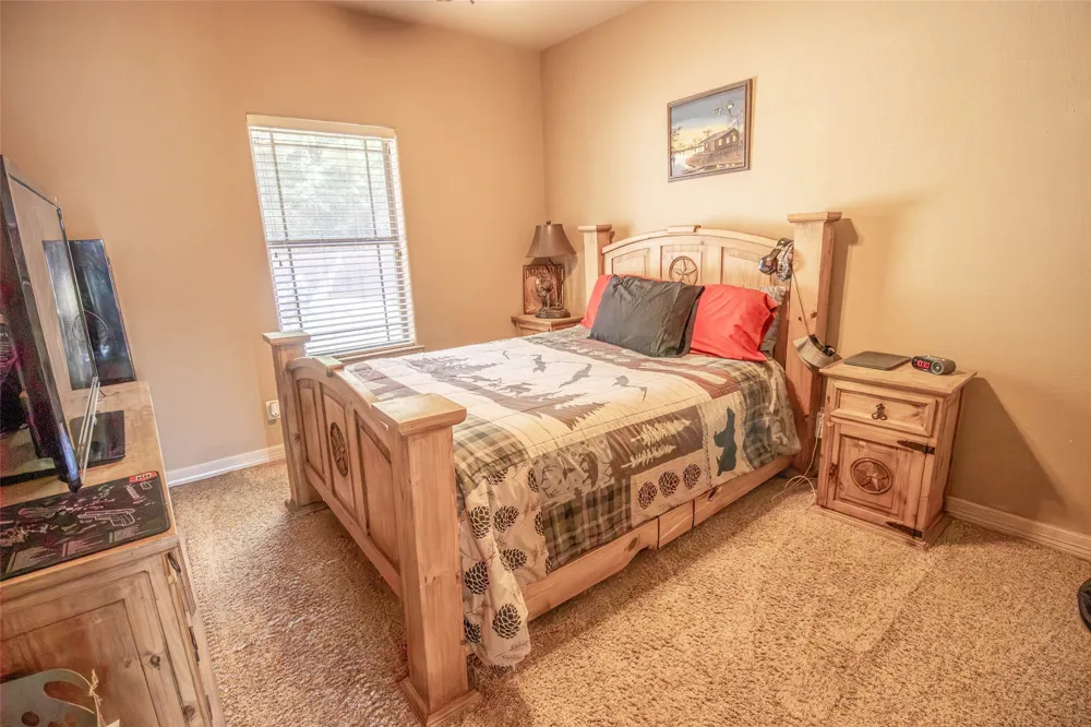 135 Pond Drive Marshall, TX 75672